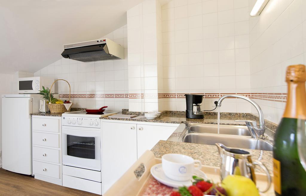 Apartamentos Miramar Port de Pollença Esterno foto